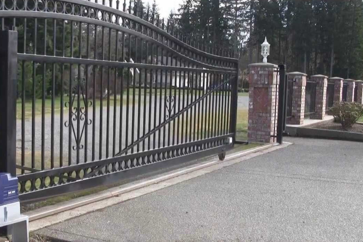 Sliding Gate Fabrication